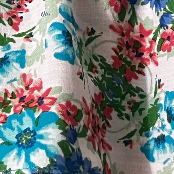 Everly Multicolor Floral Ruffle Dress - Picture 4 of 9